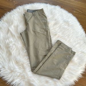 Under Armour golf khaki. 30x34